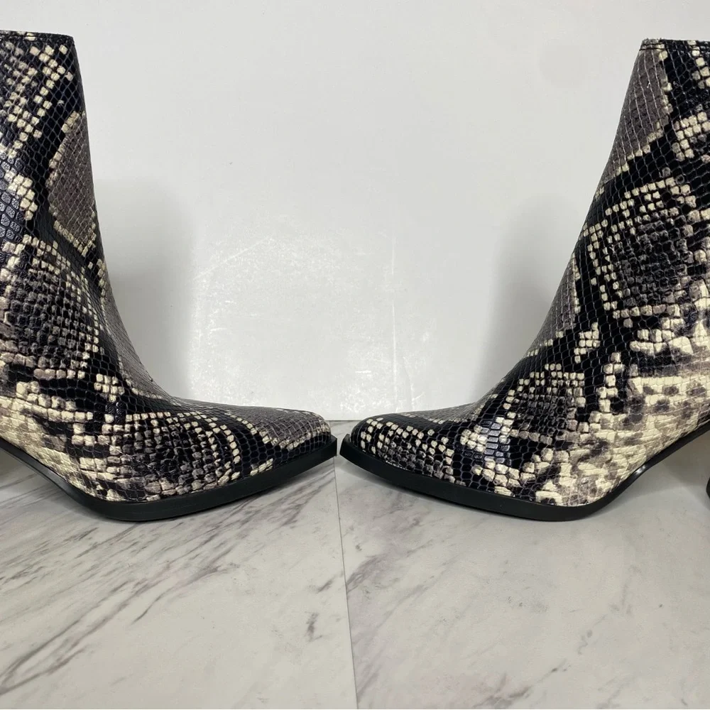 Marc Fisher Oshay Snakeskin Print Leather Pointy Toe Heeled Bootie 7 1/2 M